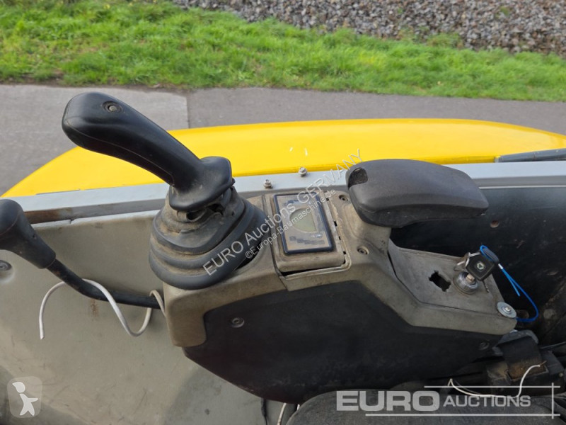 جرافة Wacker Neuson EZ28