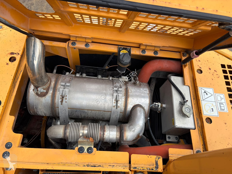 جرافة Hyundai R125LCR-9A