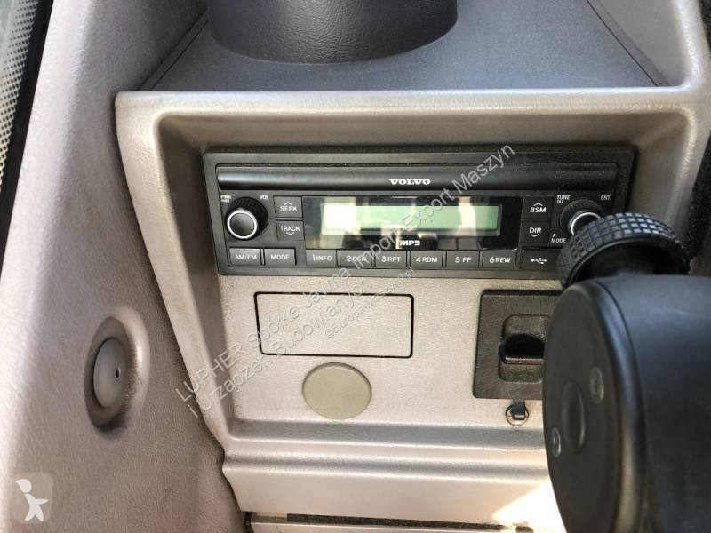 Escavadora Volvo EW240EMH