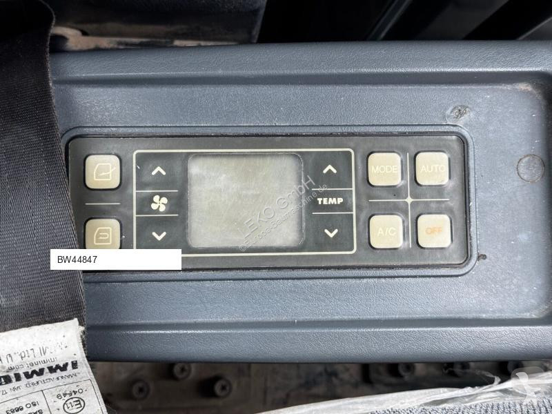 جرافة Hyundai Robex 55W-9A