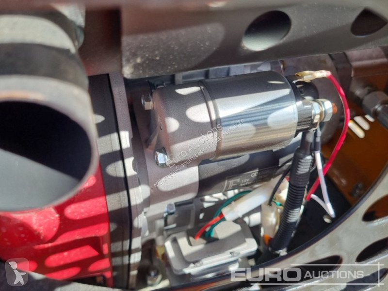 Escavadora JPC HT12