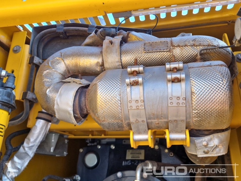 جرافة JCB 220X LC