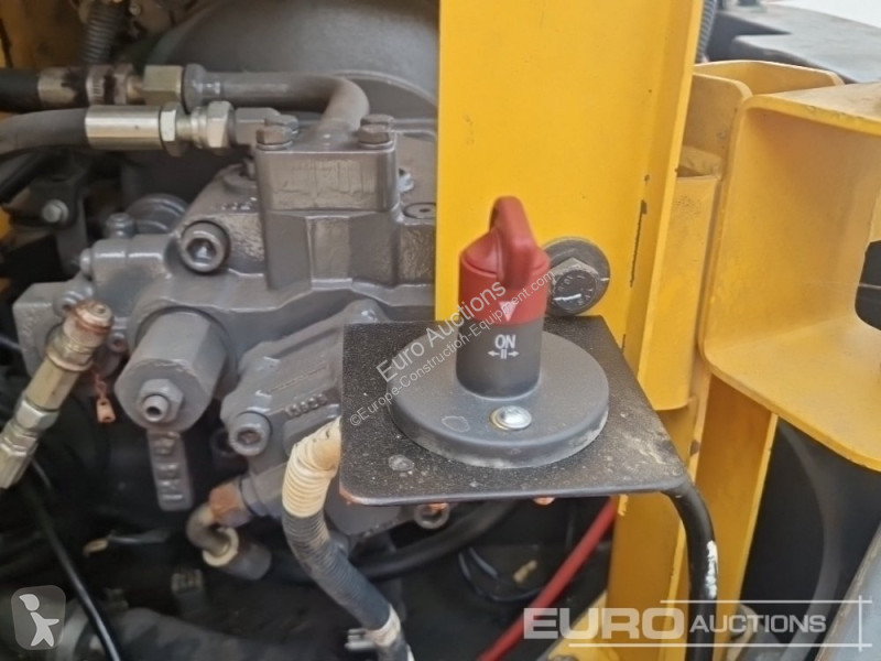 Graafmachine Volvo EC80D