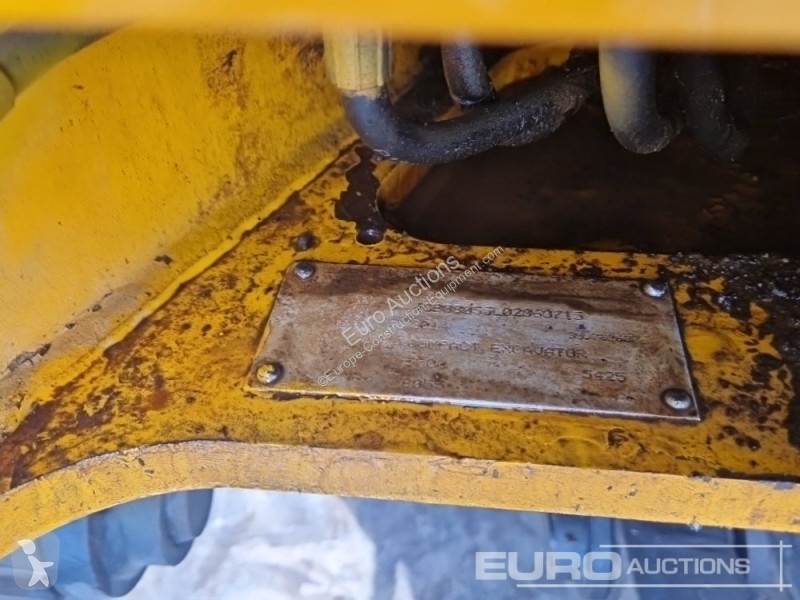 Escavadora JCB