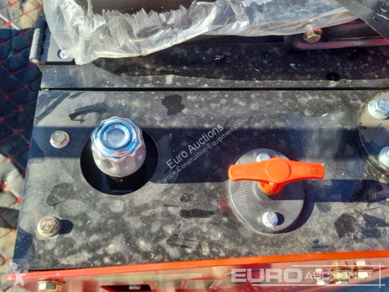 Escavadora JPC HT12