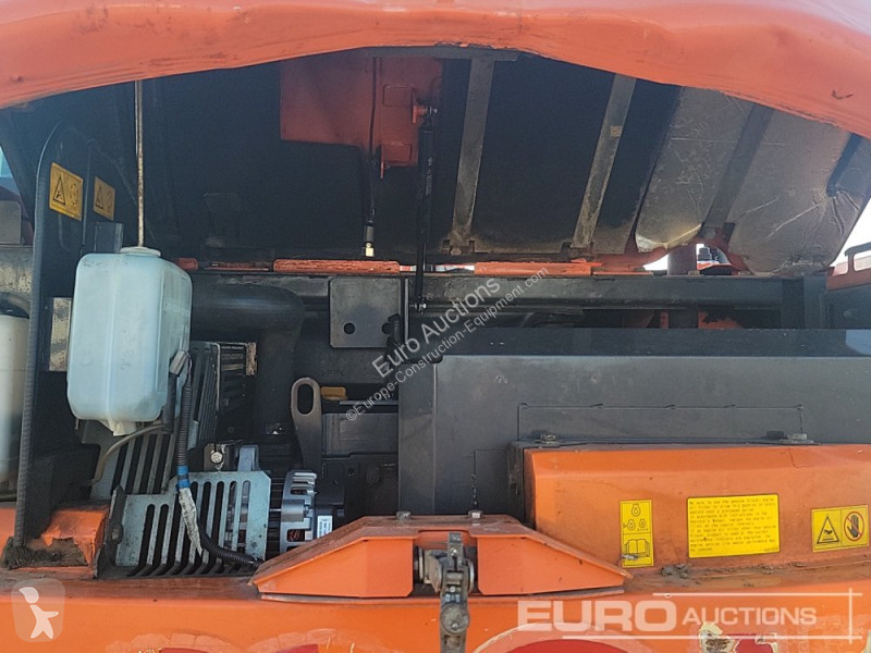 Escavadora Hitachi B-5A