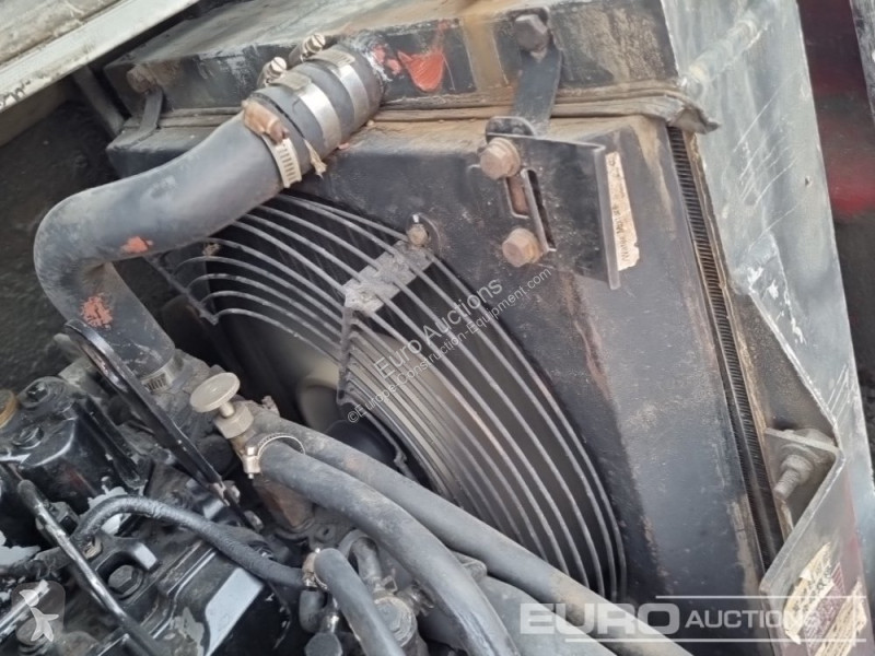 Escavadora Takeuchi TB150C