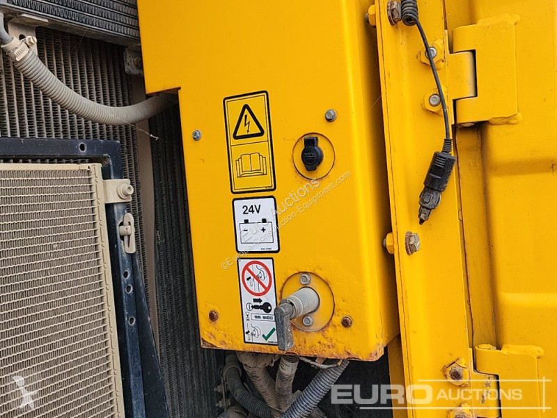 جرافة JCB JS131LC