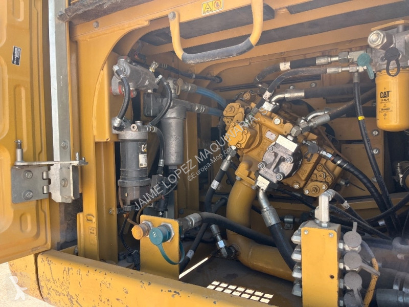 Escavatore Caterpillar EL