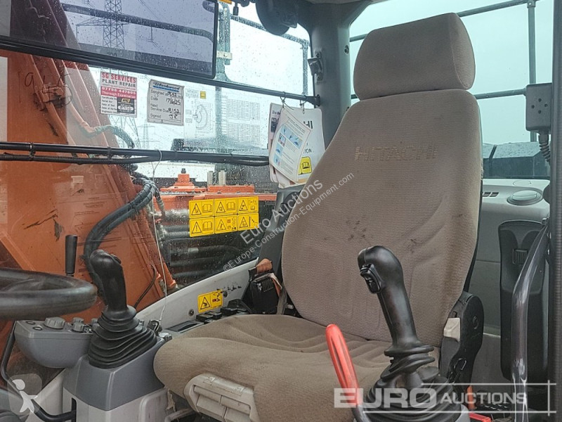 Lopatový nakládač Hitachi -6