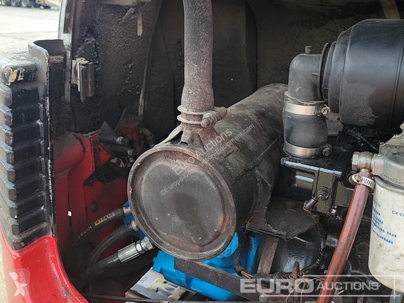 Escavadora Takeuchi TB150