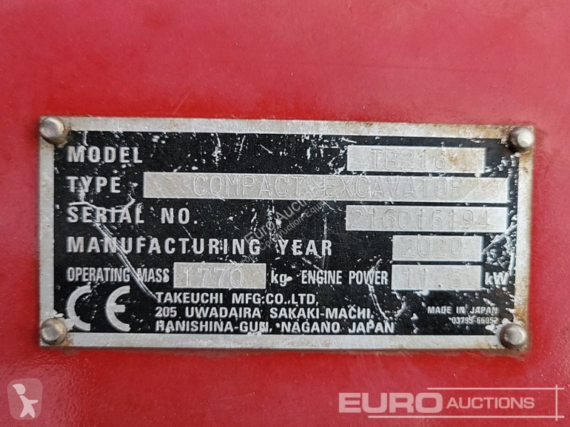 Escavadora Takeuchi TB216