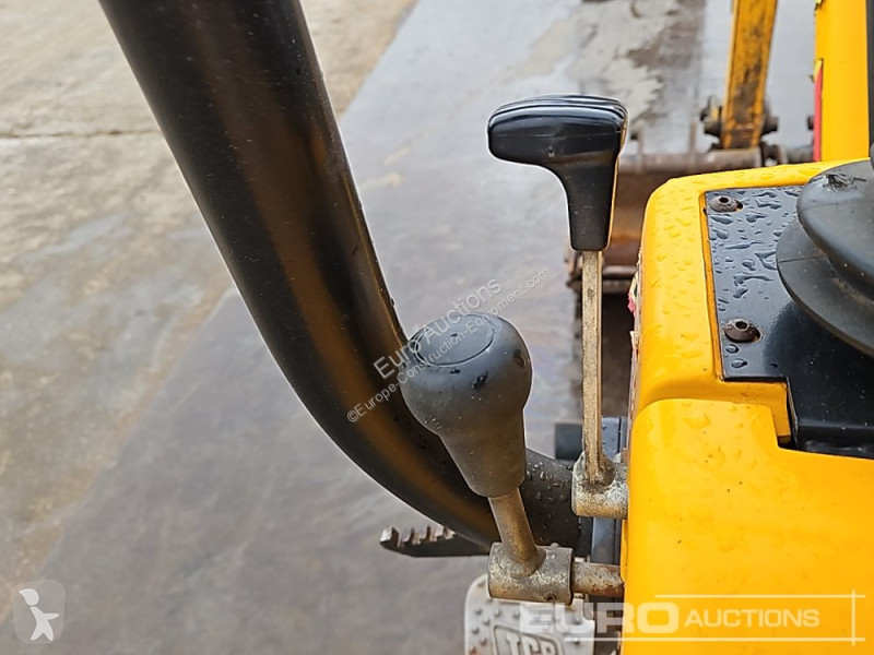 Lopatový nakládač JCB