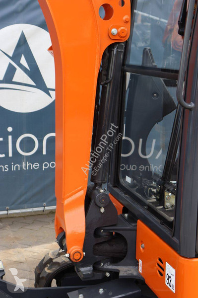 Excavator Hitachi ZX19-6 CR