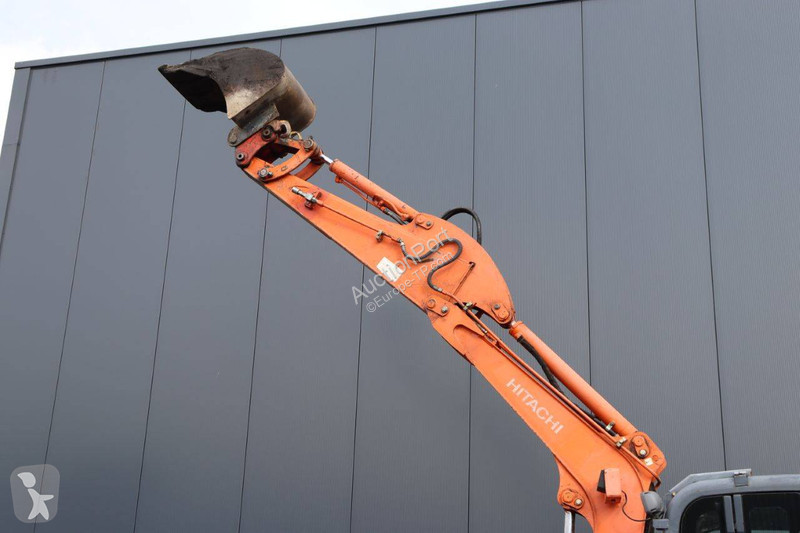 Excavator Hitachi CLR