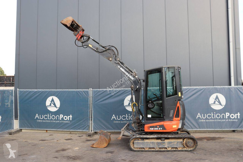 Escavadora Eurocomach ES 25 ZT