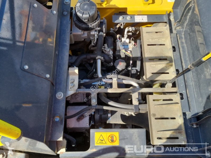 Excavator Komatsu -11