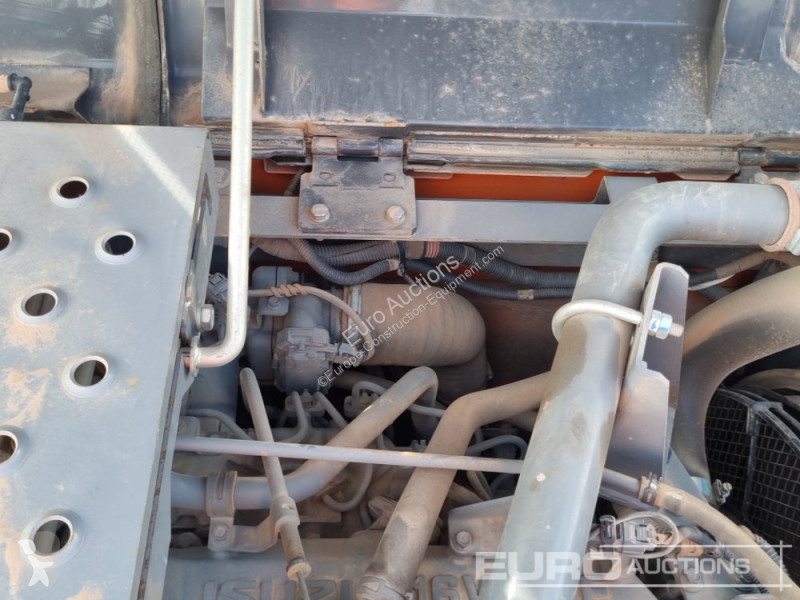 Escavadora Hitachi -6