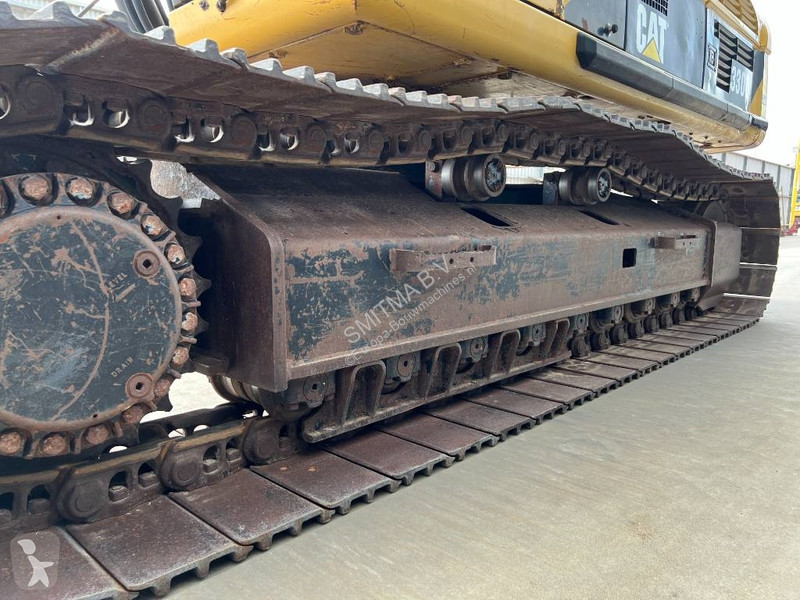 Excavator Caterpillar L