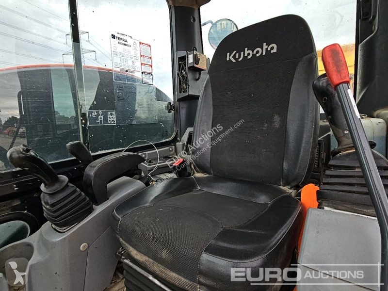 Lopatový nakládač Kubota KX057-4