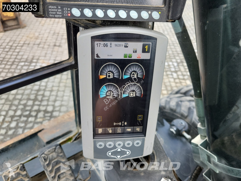 جرافة Caterpillar F F Outrigger + Blade