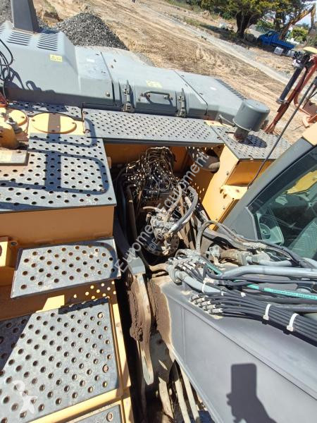 جرافة Volvo 0ENL
