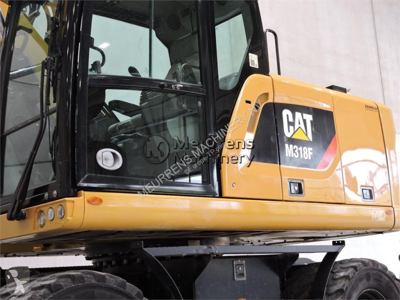 جرافة Caterpillar F