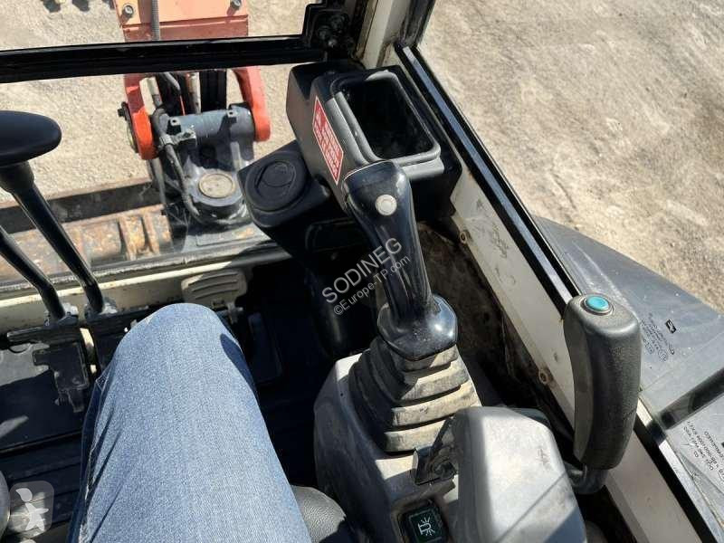 جرافة Kubota