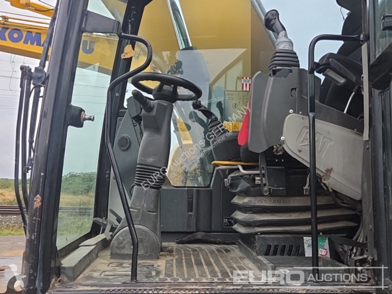 Graafmachine Caterpillar MH3024