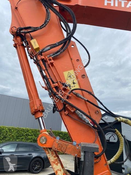Rýpadlo Komatsu PW 148-8