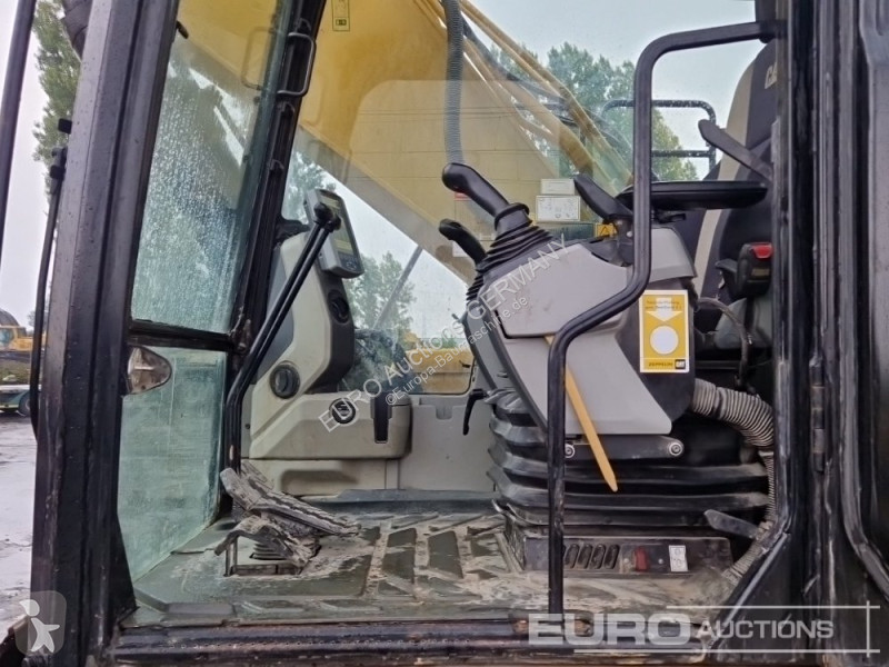 Excavator Caterpillar 330F
