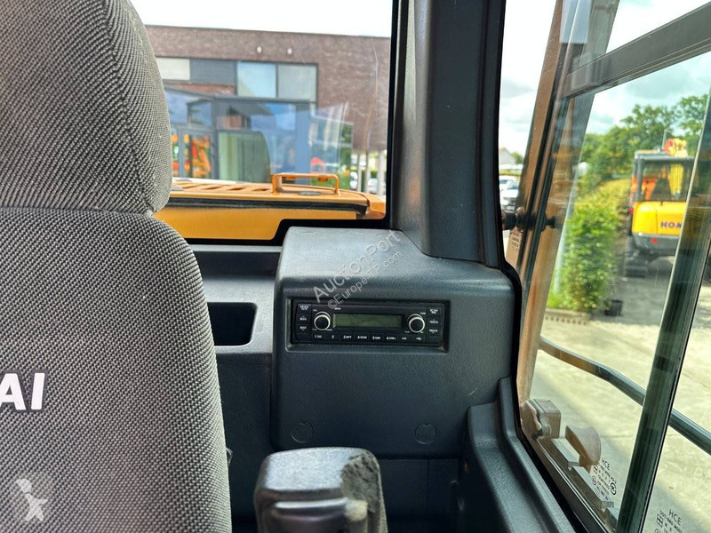 جرافة Hyundai HX130 LCR
