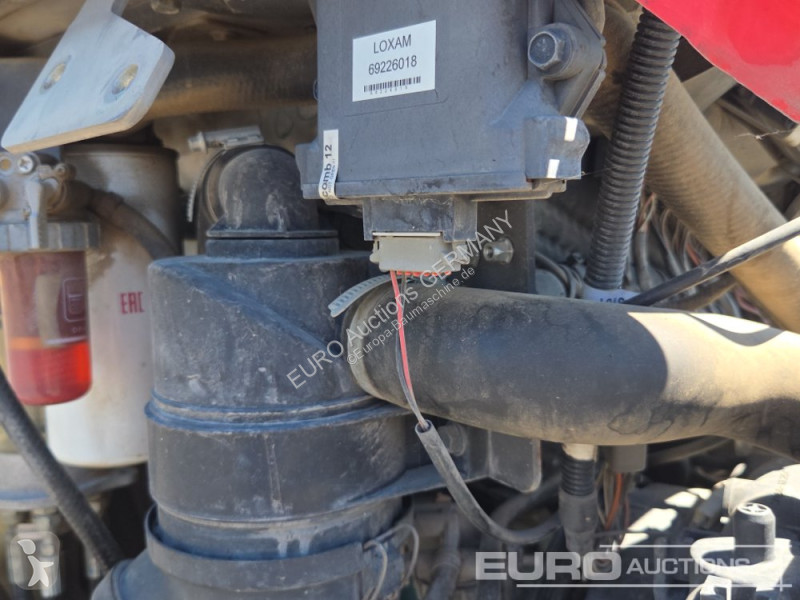 جرافة Volvo ECR25D