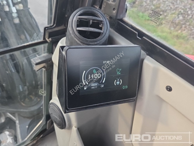 Багер Volvo ECR50F
