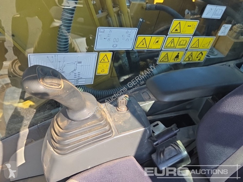 Excavadora Caterpillar GC