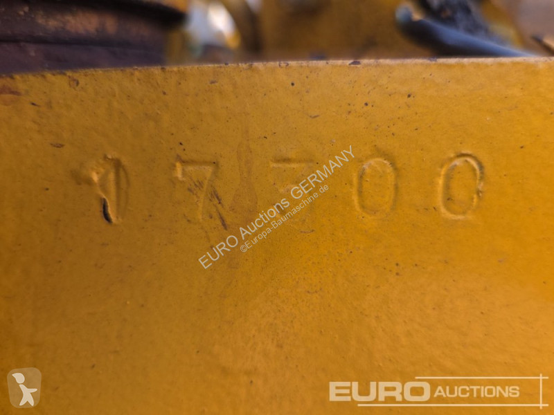Экскаватор Komatsu 3