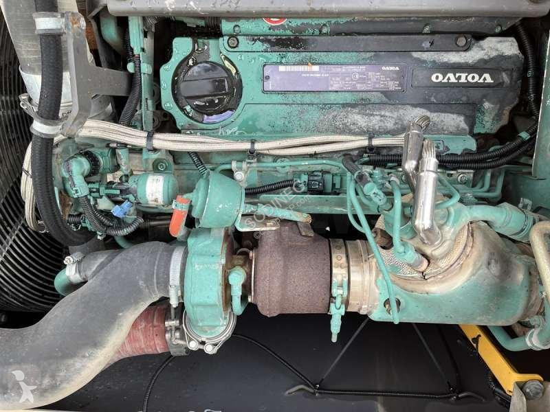 Экскаватор Volvo