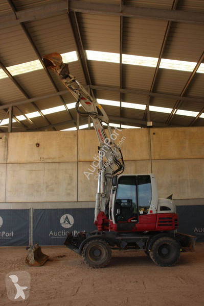 جرافة Takeuchi TB295W