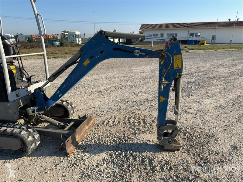جرافة Neuson EZ17 Mini Excavator