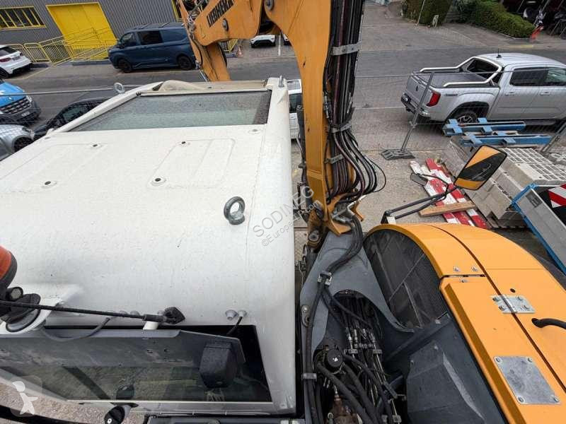 Pelle Liebherr A  COMPACT