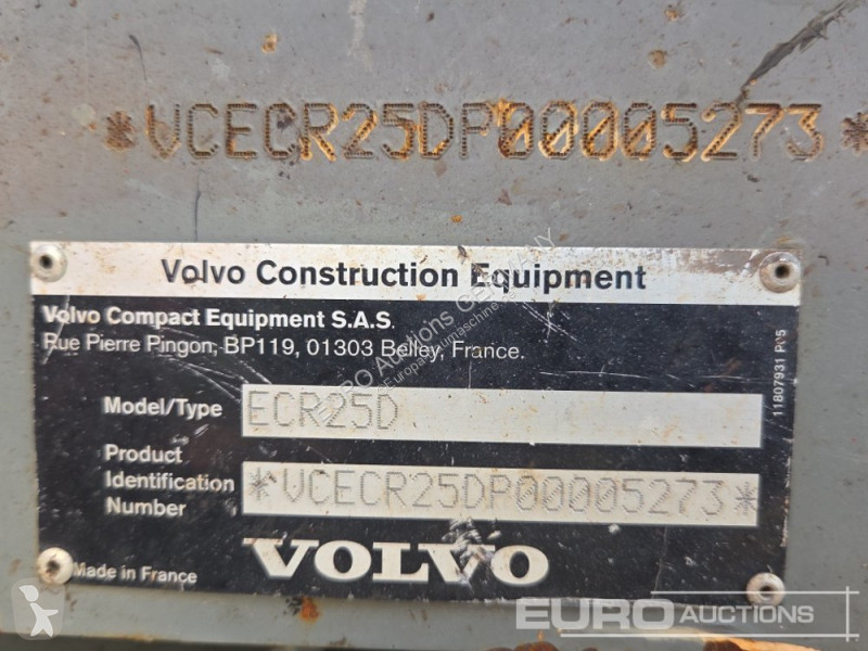 Excavadora Volvo ECR25D