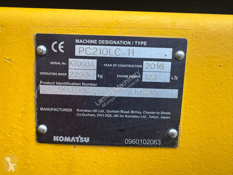 Escavadora Komatsu PC210 LC11