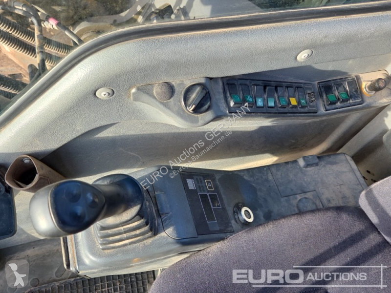 جرافة Volvo EC240