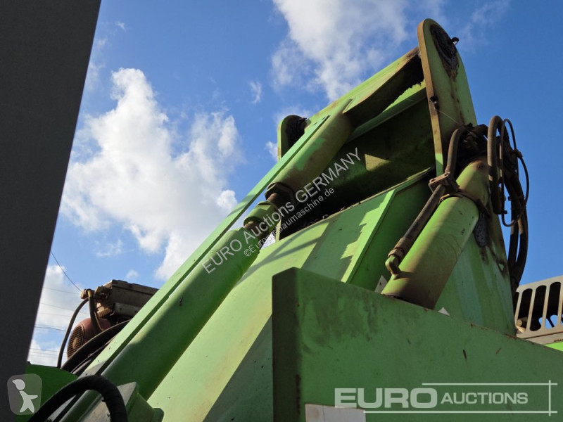 Escavadora Sennebogen M825