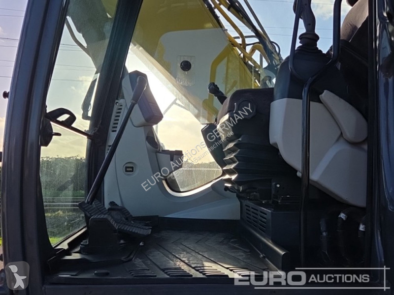 Excavadora New Holland