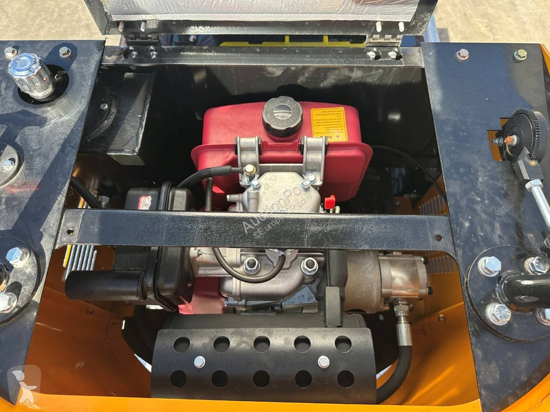 Escavadora JPC HT12