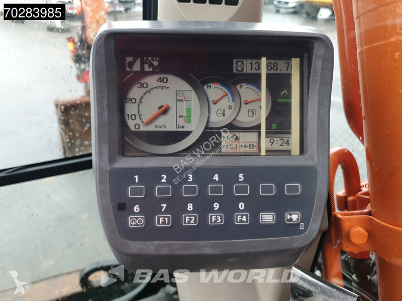 Escavadora Hitachi ZX140W -3 OUTRIGGERS - ROTOTILT