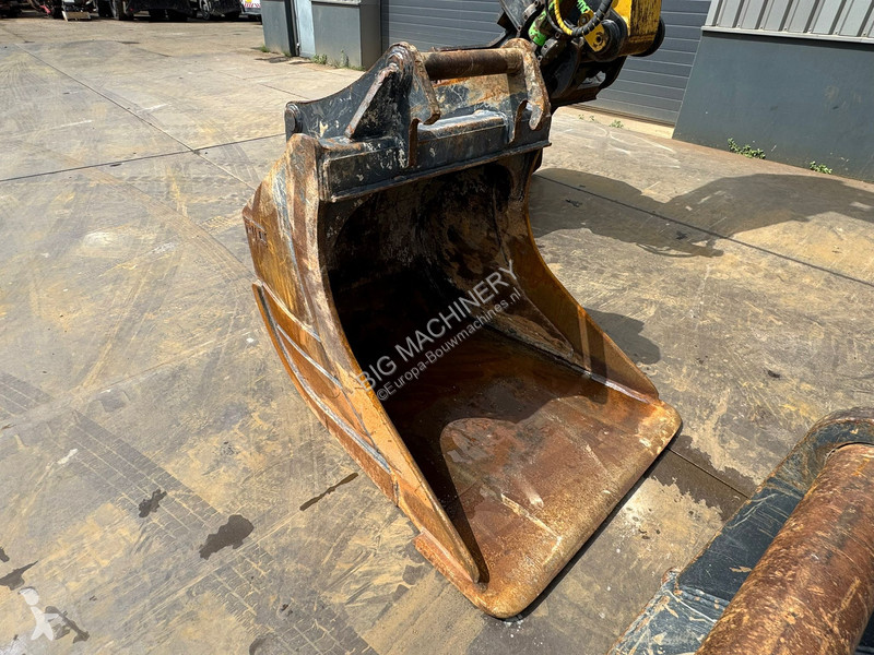 Excavator Caterpillar 320FL incl. 3 x Bucket