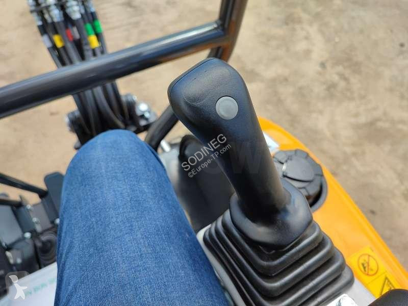Escavadora Kato  VXE HD 17