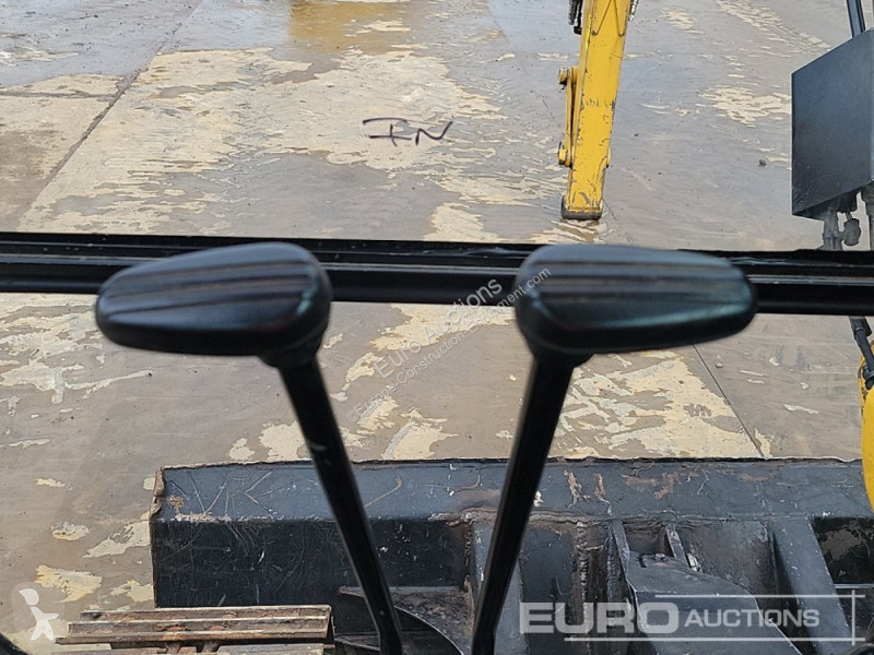 Lopatový nakládač Caterpillar 308E2